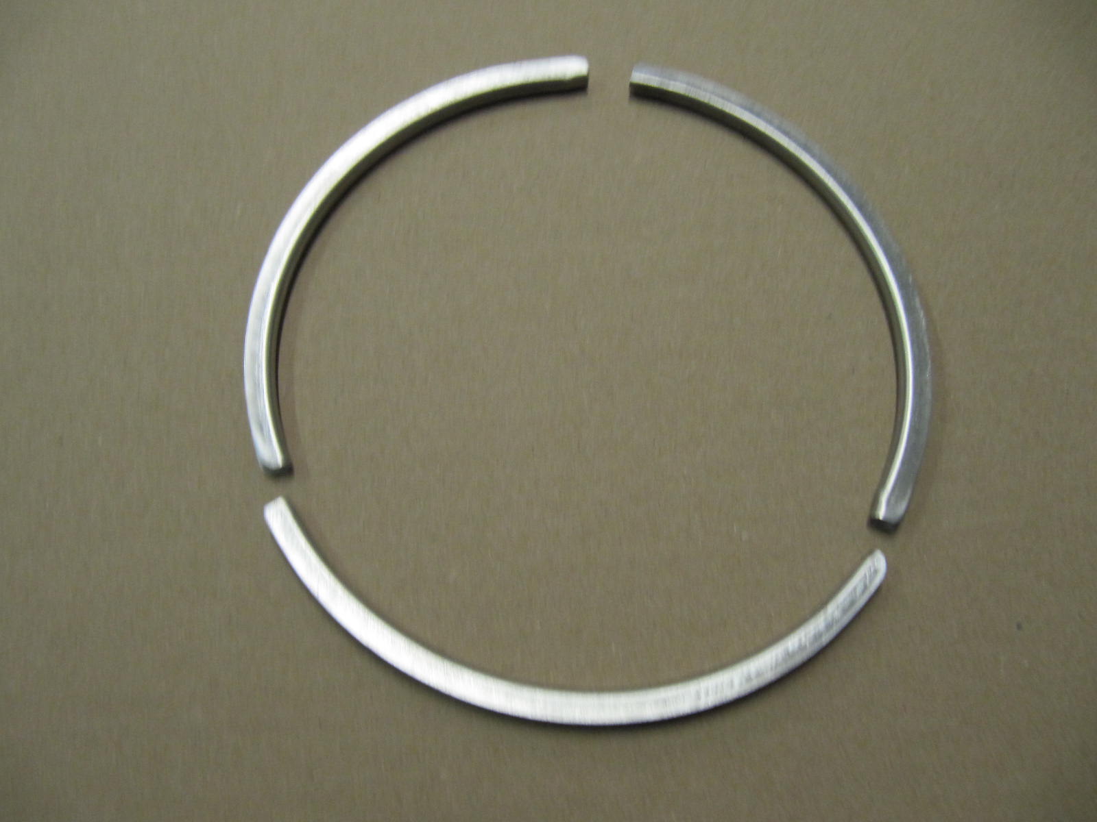 CAV1121 - kit lamierini x anello fisssaggio cuffia